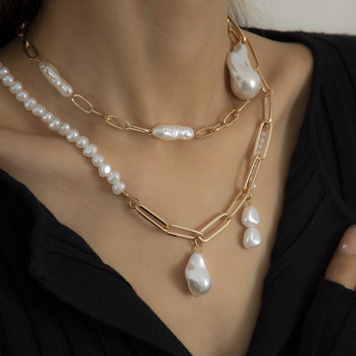 Statement Lady Asymmetrical Shaped Pearl Set