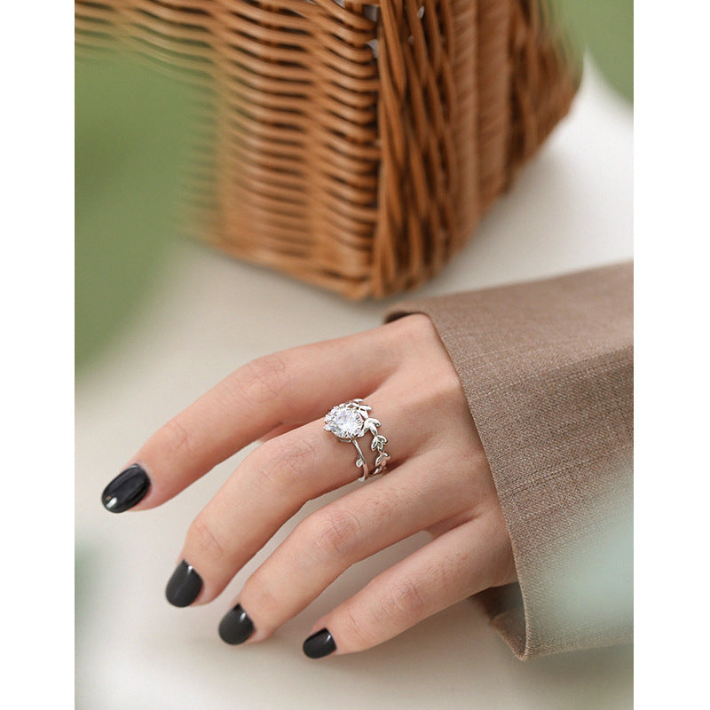 Statement Lady Olive Branch Ring