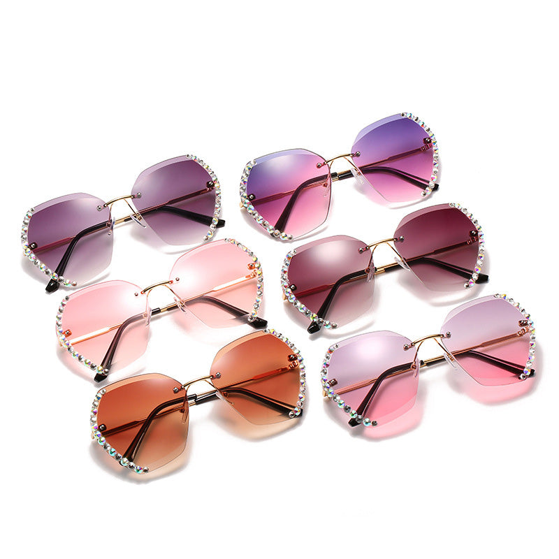 Spectacles On Rimless Diamond-Studded Polygonal Sunglasses