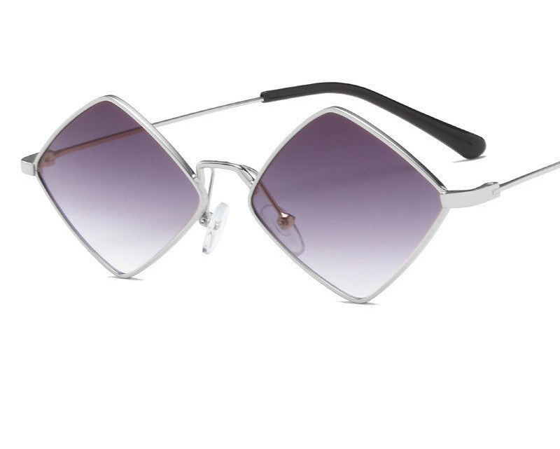 Spectacles On Retro Style Diamond Shaped Sunglasses