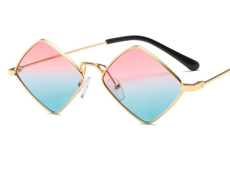 Spectacles On Retro Style Diamond Shaped Sunglasses