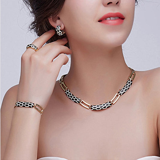 Statement Lady Two Toned Costume Jewelry-Sets