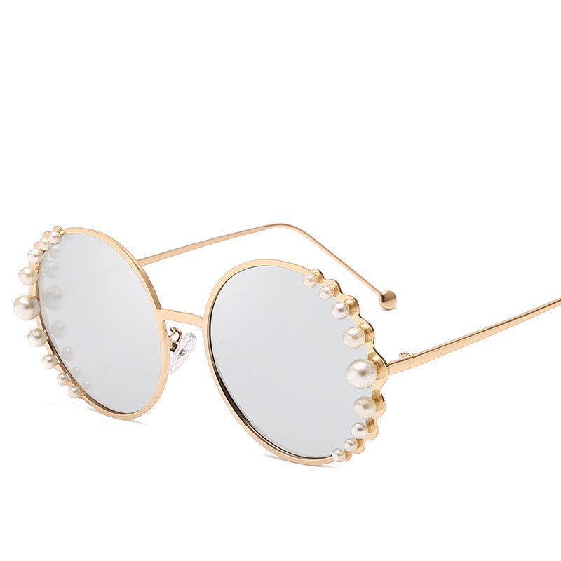 Spectacles On Pearl Round Frame Ladies Sunglasses