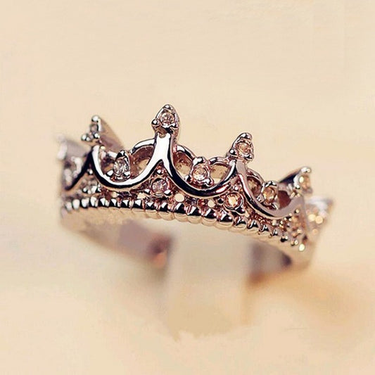 Statement Lady Vintage Queen Crown Ring