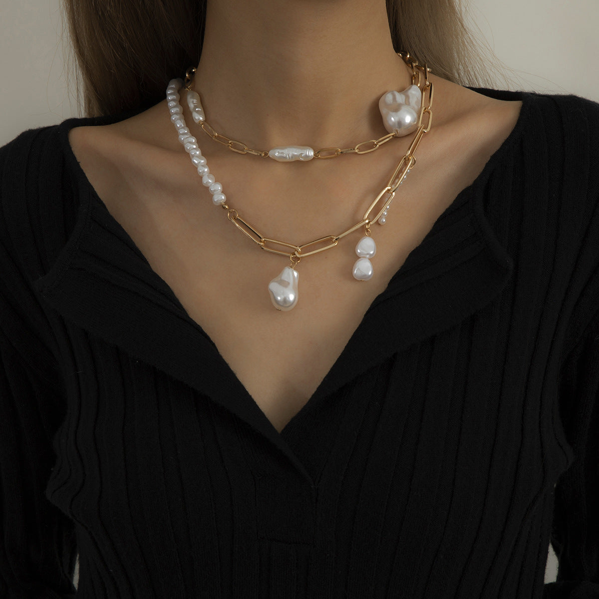 Statement Lady Asymmetrical Shaped Pearl Set